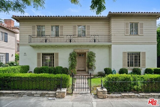 Photo - 148 S Camden Dr Unit A