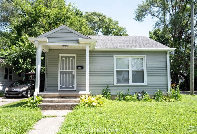 Building Photo - 4615 Caroline Ave Rental