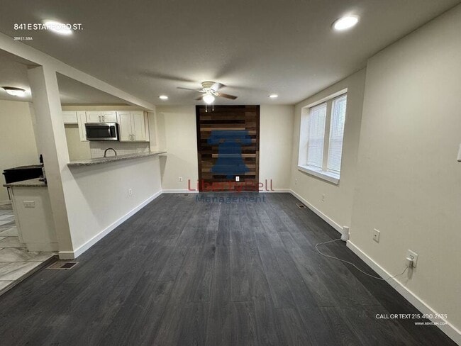 Photo - 841 E Stafford St