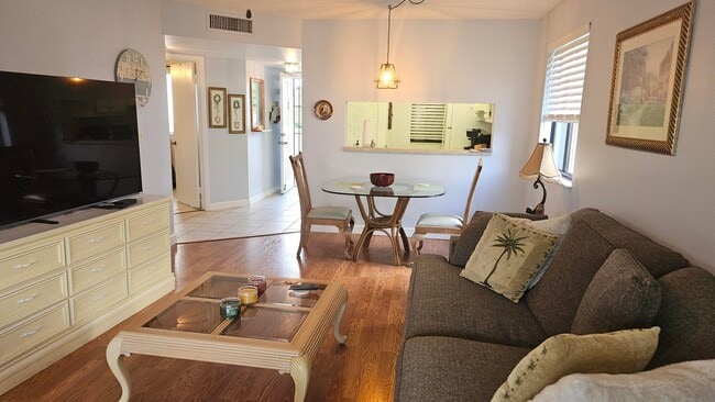 Photo - 3138 Via Poinciana Unit 209