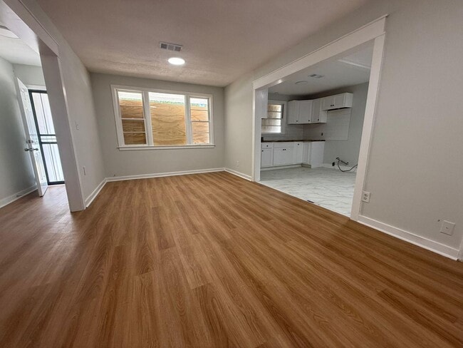 Photo - 2634 Highland Ave