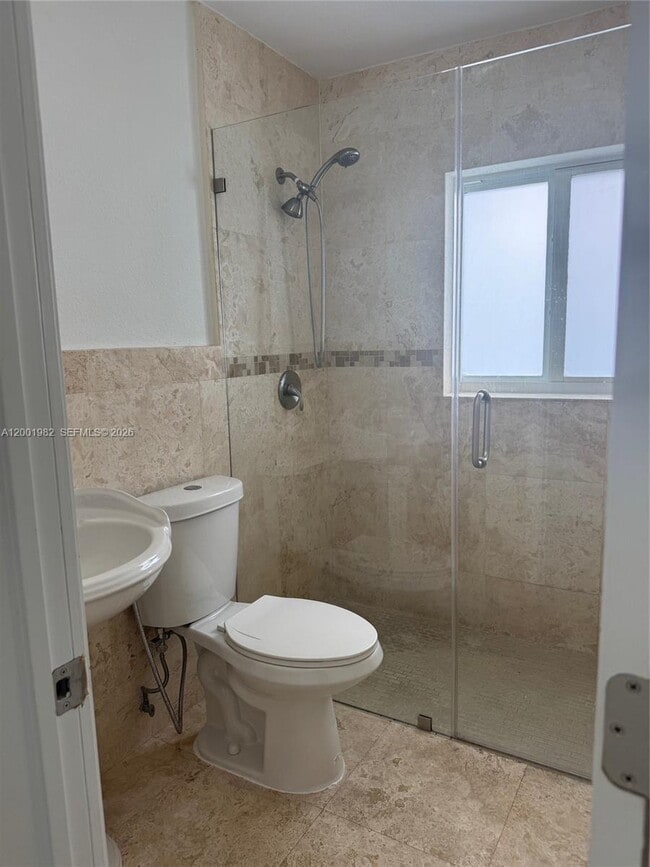 Photo - 19710 NW 46th Ave Unidad 1