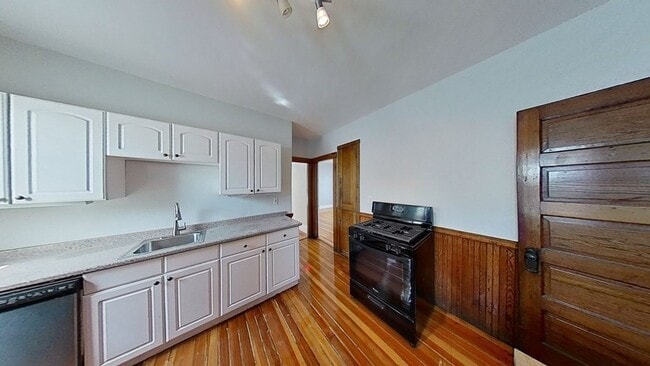 Photo - 152 Minot St Unit 3