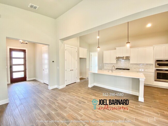 Photo - Be a Part of the Kissing Tree Community!