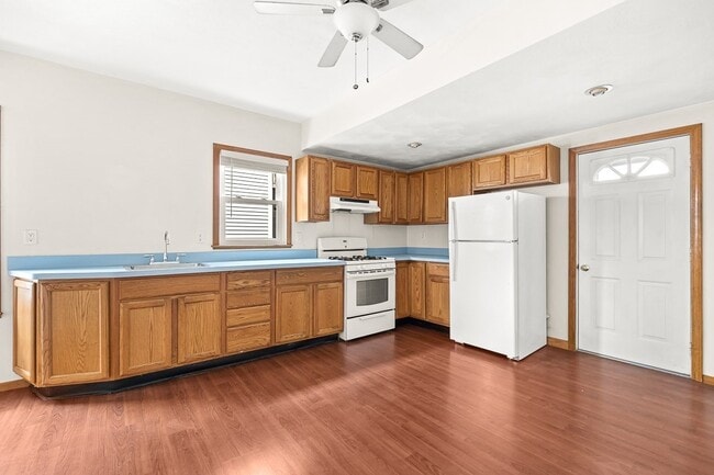 20 Bowen Ave Unit 1