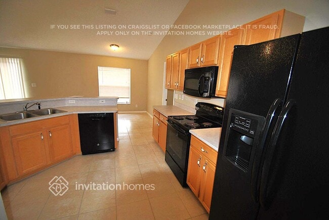 Photo - 718 Starland St SE