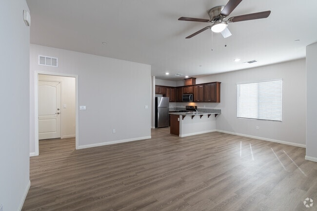 3BR, 2BA - 1,204SF