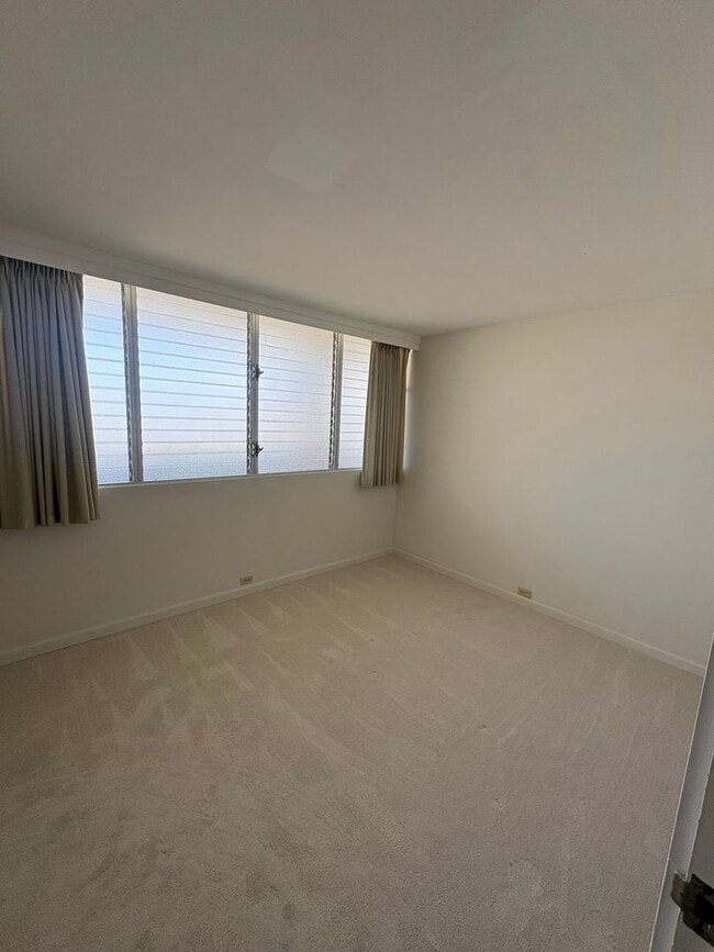 Photo - Beautiful views at Banyan Tree Plaza! 2 bedroom, 2 bath, 1 parking