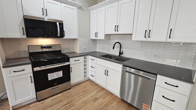 Photo - 4437 N Broadway St Condo Unit 2R