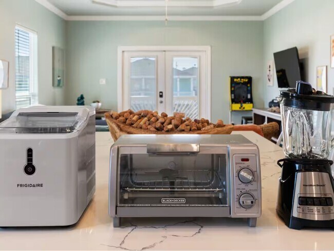 Photo - 986 Bahama Dr