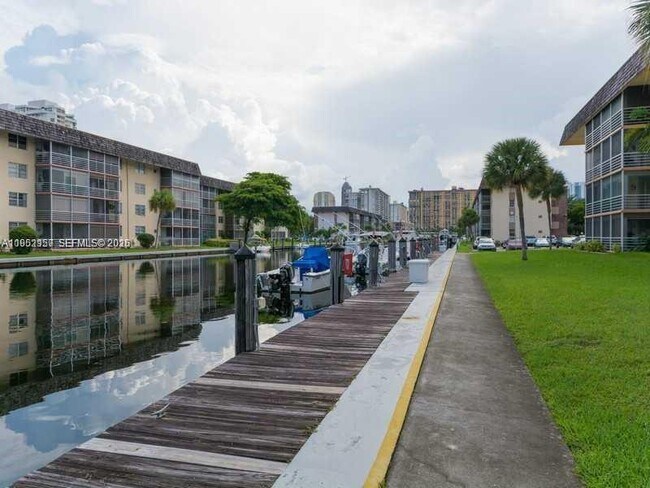 Photo - 3551 NE 169th St Unit 411