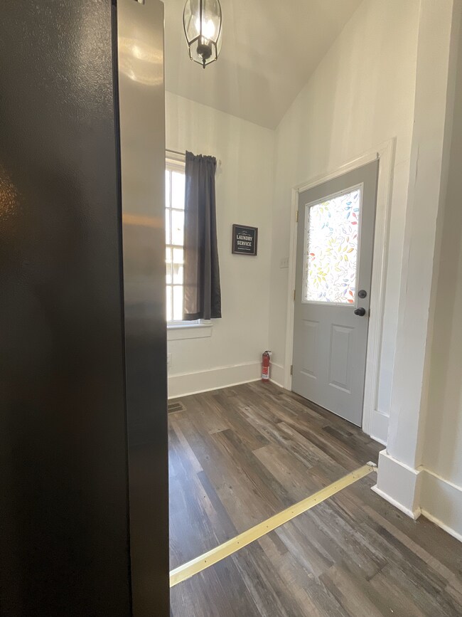 1116 Main St Apartments Natchez, MS