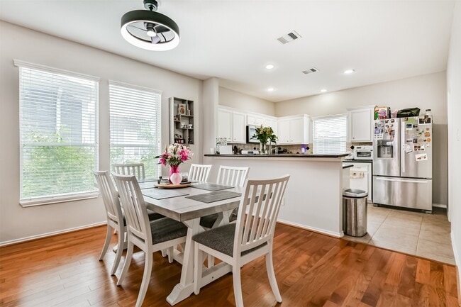 Photo - 1715 Stuart St