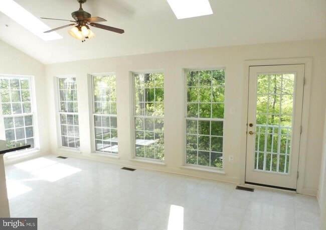 Photo - 4807 River Creek Terrace