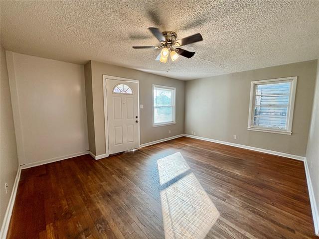 Photo - 5856 Trigg Dr