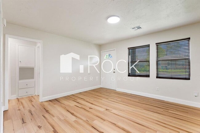 Photo - 1225 NW 99th St