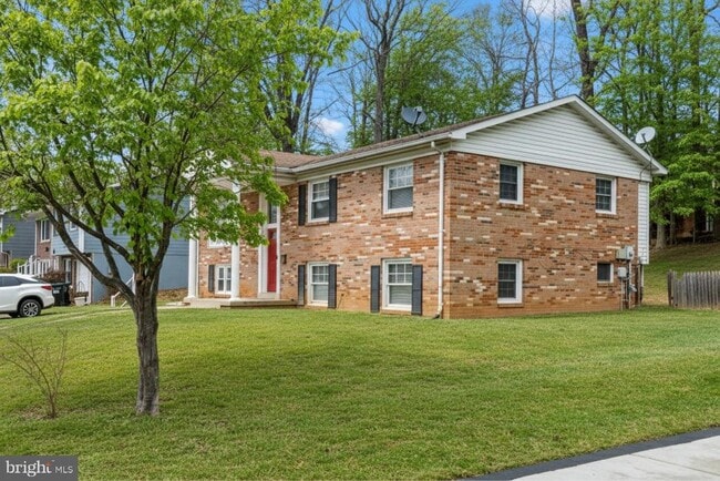 Building Photo - 13636 Greenwood Dr