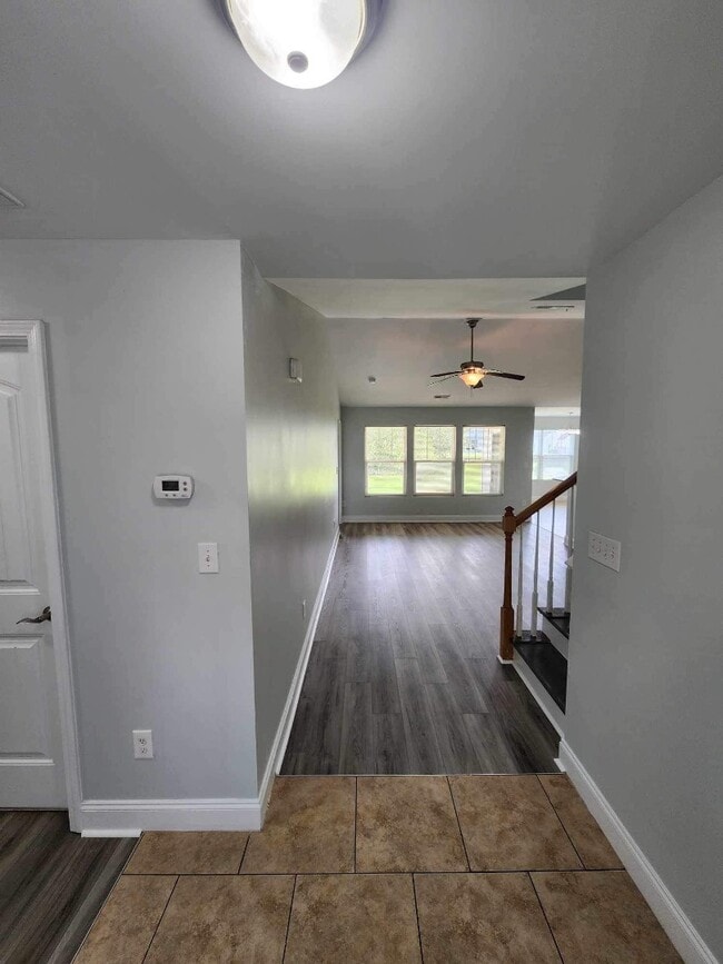 Photo - 609 Forbes Dr