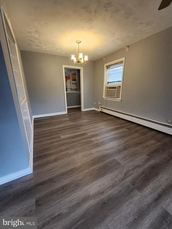 Photo - 13723 Dumfries Rd