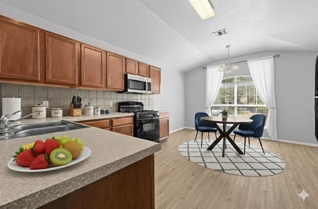 Photo - 267 Waterloo Dr