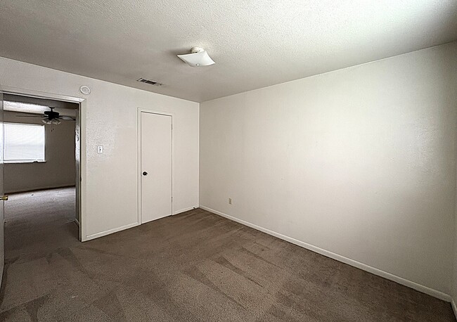 Photo - 207 Northern Dove Ln Unit B