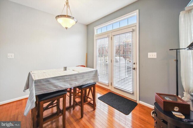 Photo - 944 Hall Station Dr