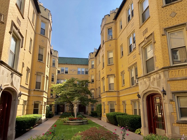 1623-1633 West Lunt Avenue - 1623-1633 West Lunt Avenue Apartments