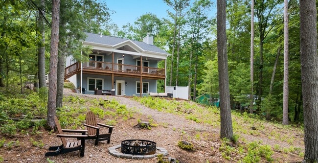 Building Photo - Tranquil Waters - Furnished Monthly Rental