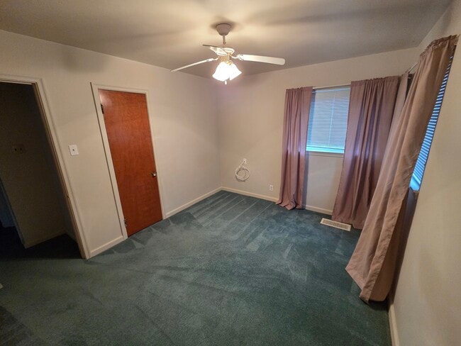 Photo - 2515 Martha St