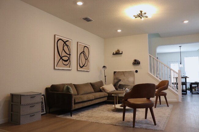 Photo - 7700 House Finch Dr