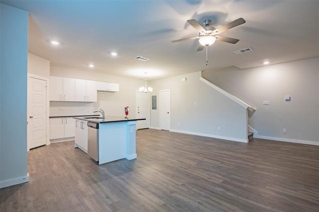 Building Photo - 653 Wheatfield Dr