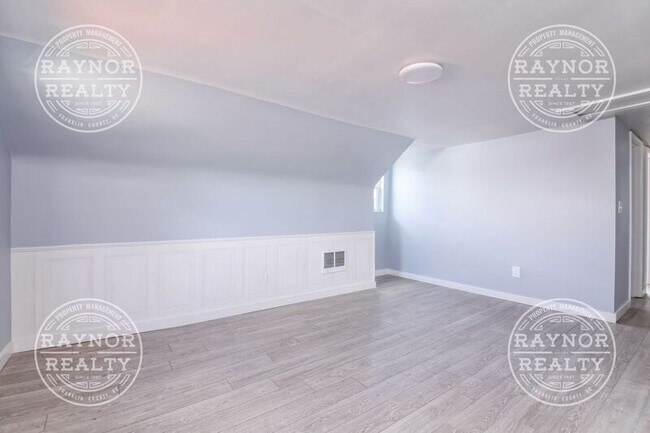 Photo - 1114 Branch St