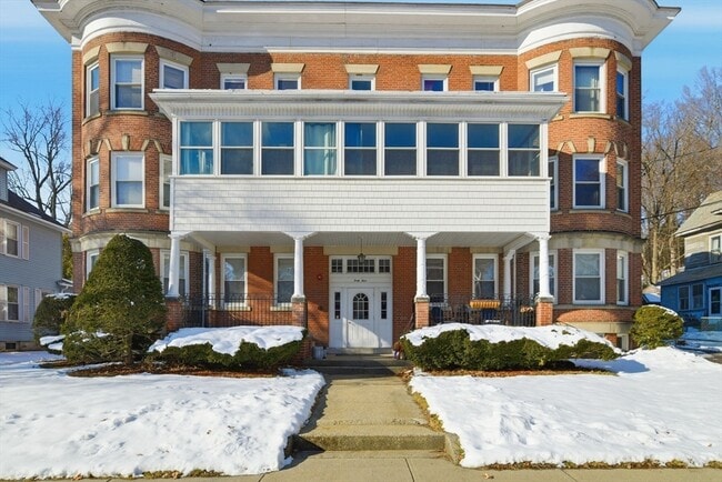 Photo - 44 Bardwell St Unit 3L