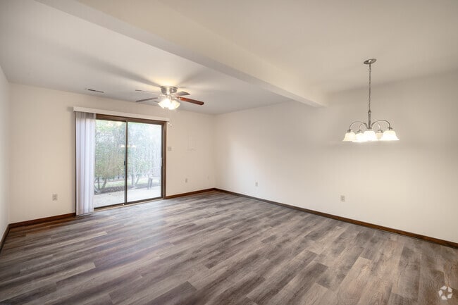 2BR, 1 .5BA - 1,080SF - Living Room 2
