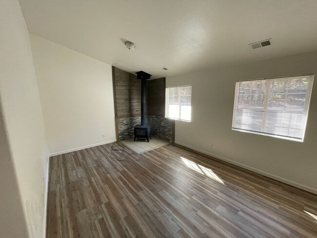 Photo - 14772 Holmwood Dr