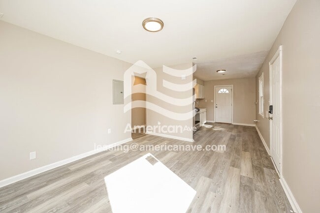 Photo - 12406 Emery Ave