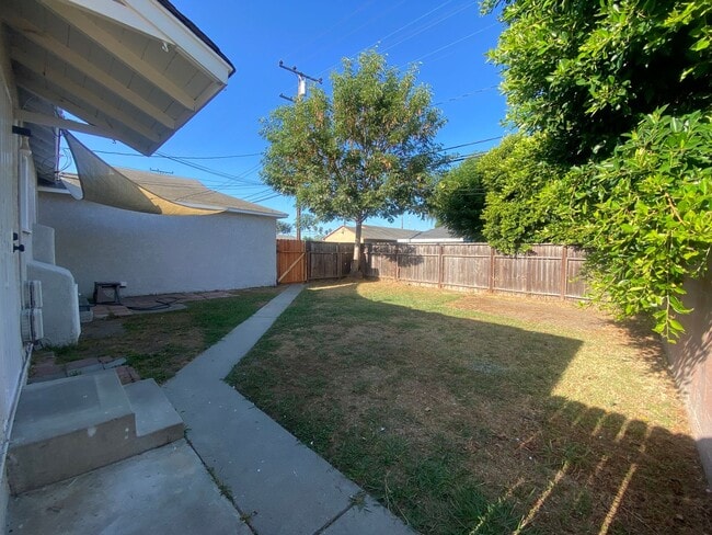 2249 Granada Ave Unit 2251 Granada Avenue