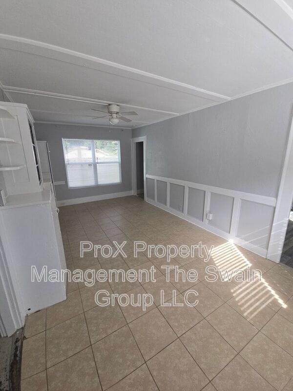 Photo - 631 Ave H NW Unit 4