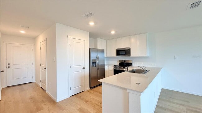 1561 Plank Pl