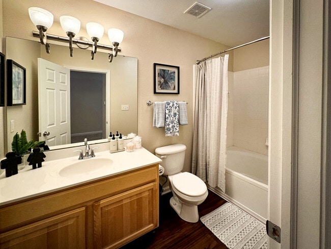 Photo - OLD TOWN ON THE MONON