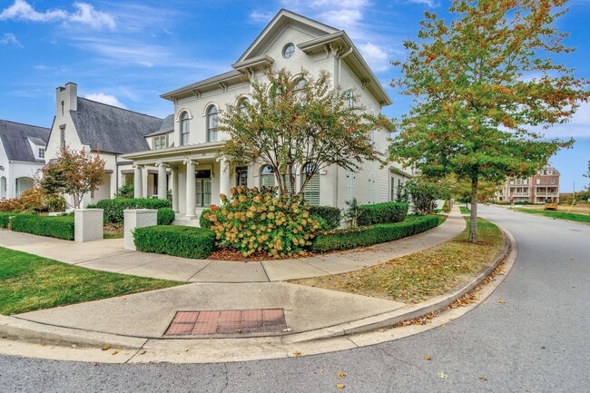 Photo - 102 Fitzgerald St