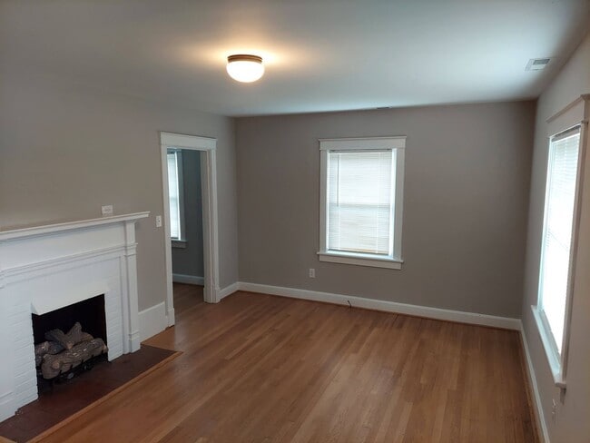Photo - Single Family 3 BR, 2 Bath Rental House in...