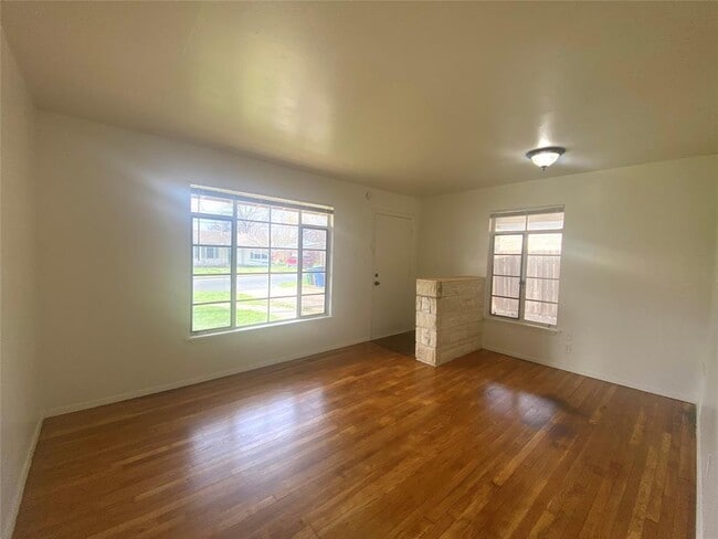 Photo - 602 Hammack Dr