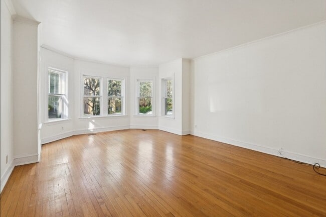 Photo - 2249 W Arthur Ave Unidad 1