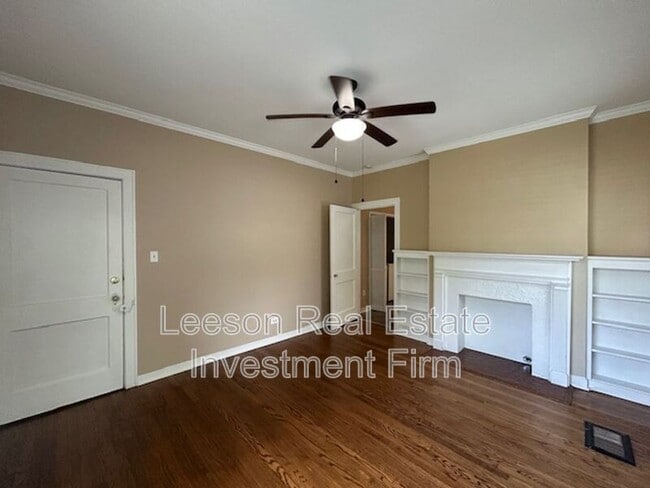 Photo - 810 Rutherford St