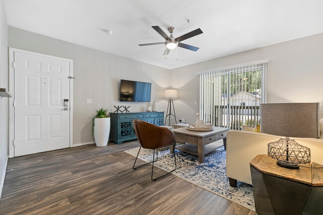 Ascej - Ascent Apartment Homes