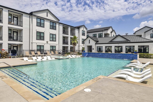 Building Photo - The Peri on Westheimer Rental