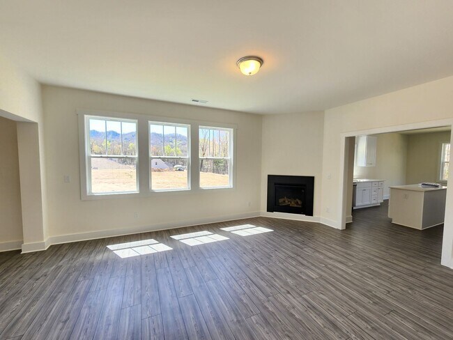 Photo - Black Mountain Rental!