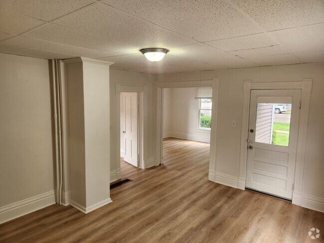 Building Photo - 735 Kimbark St Unit 735 Kimbark Rental