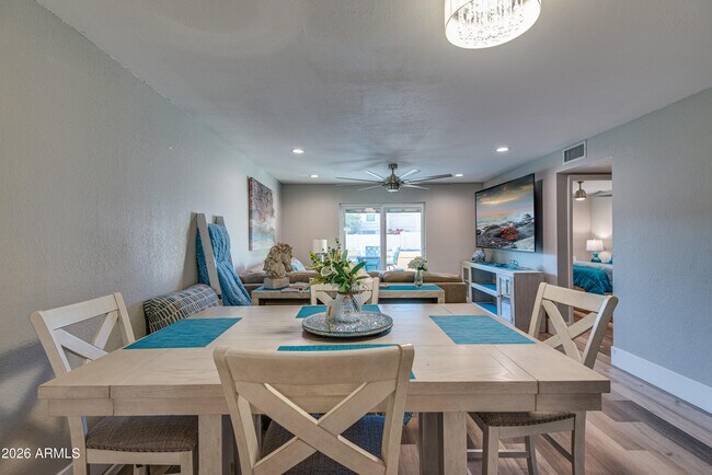 Photo - 4150 E Cactus Rd Unit 108